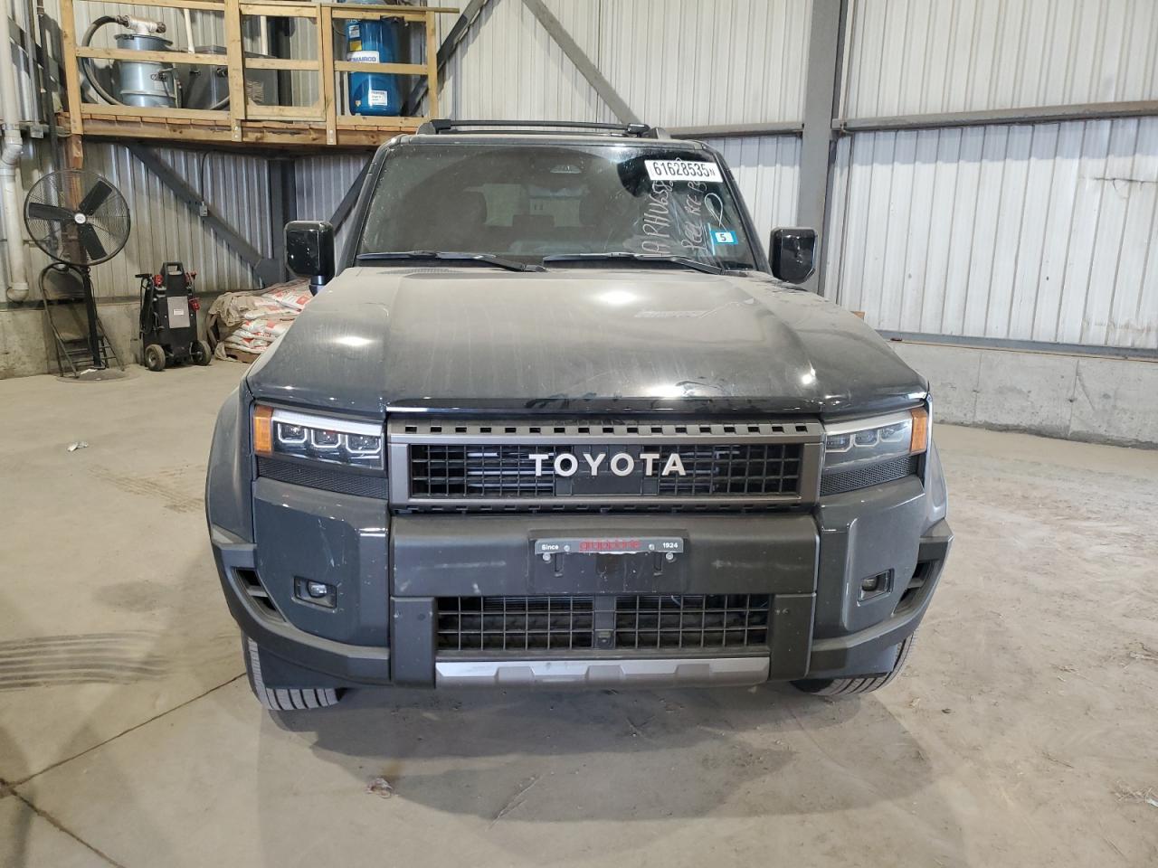 2025 Toyota Land Cruiser Base - Фото 5