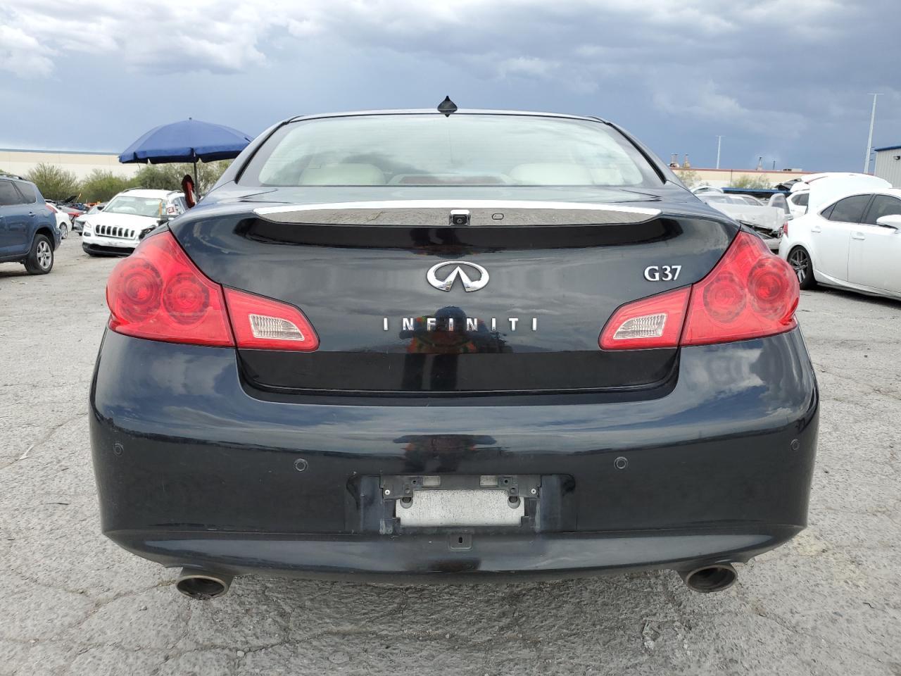 2010 Infiniti G37 Base - Фото 6