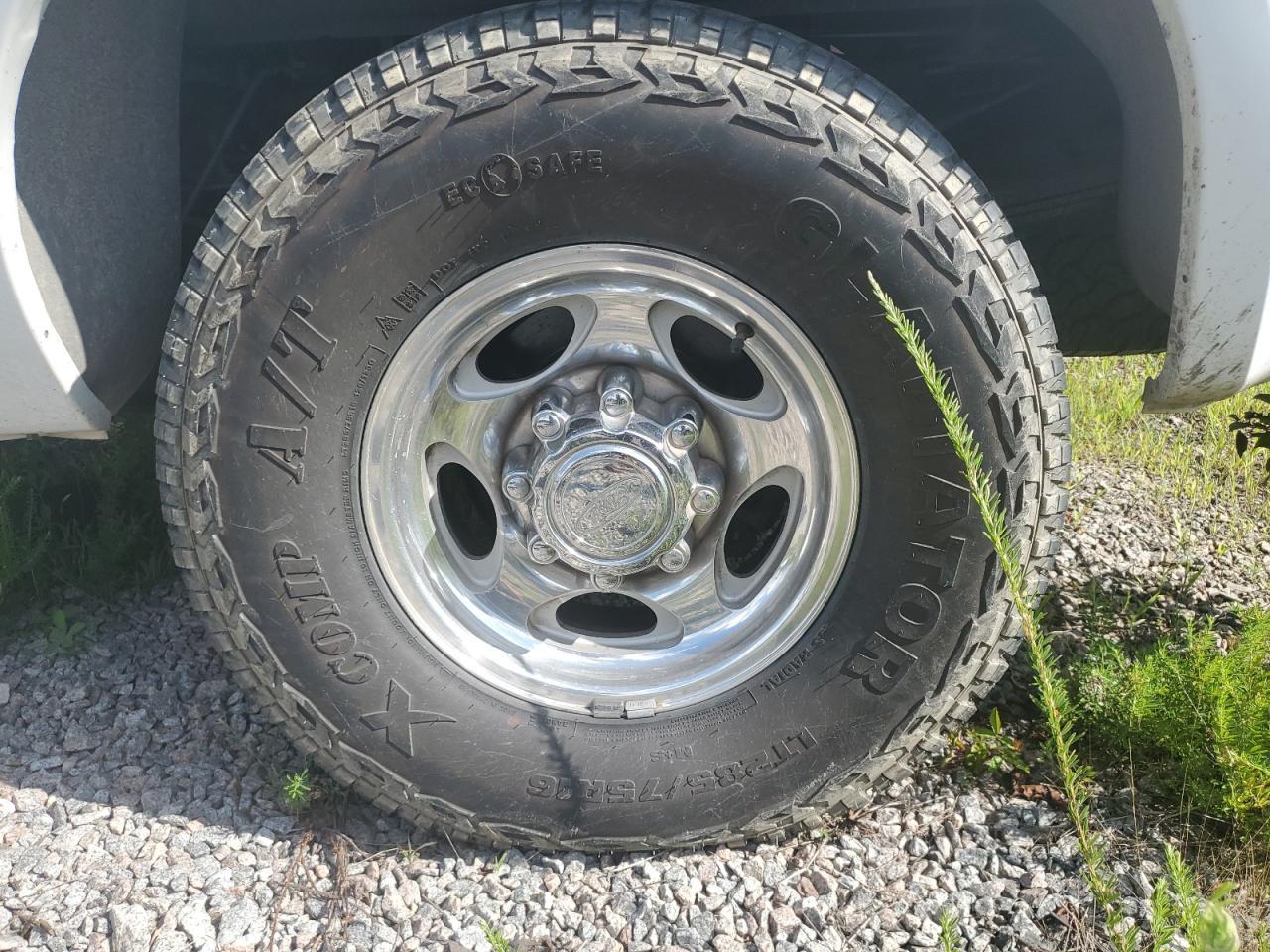 2004 Ford F250 Super Duty - Image 3