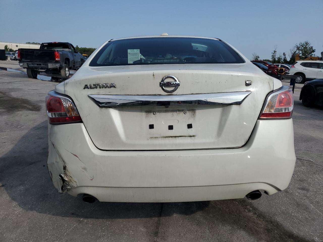 2015 Nissan Altima 2.5 - Image 6