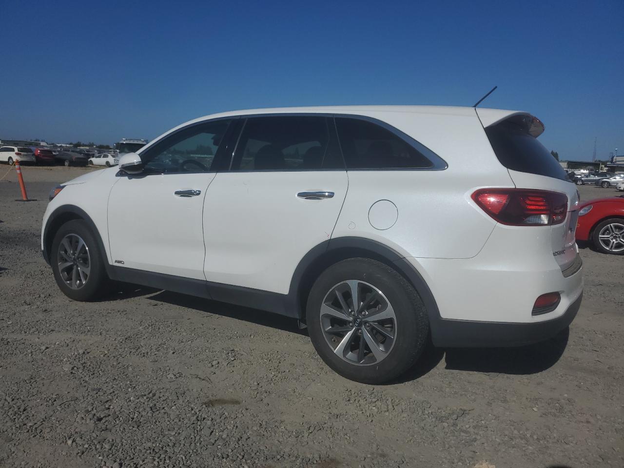 2020 Kia Sorento S - Image 2