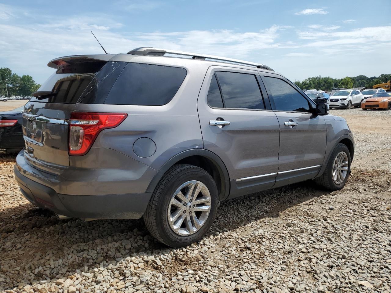 2013 Ford Explorer Xlt - Image 3