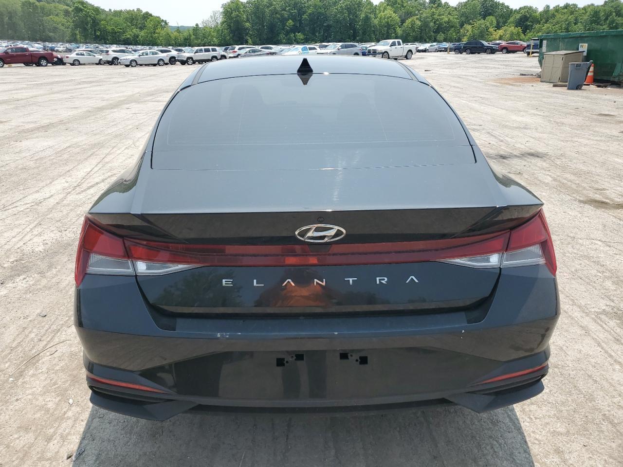 2022 Hyundai Elantra Se - Фото 6