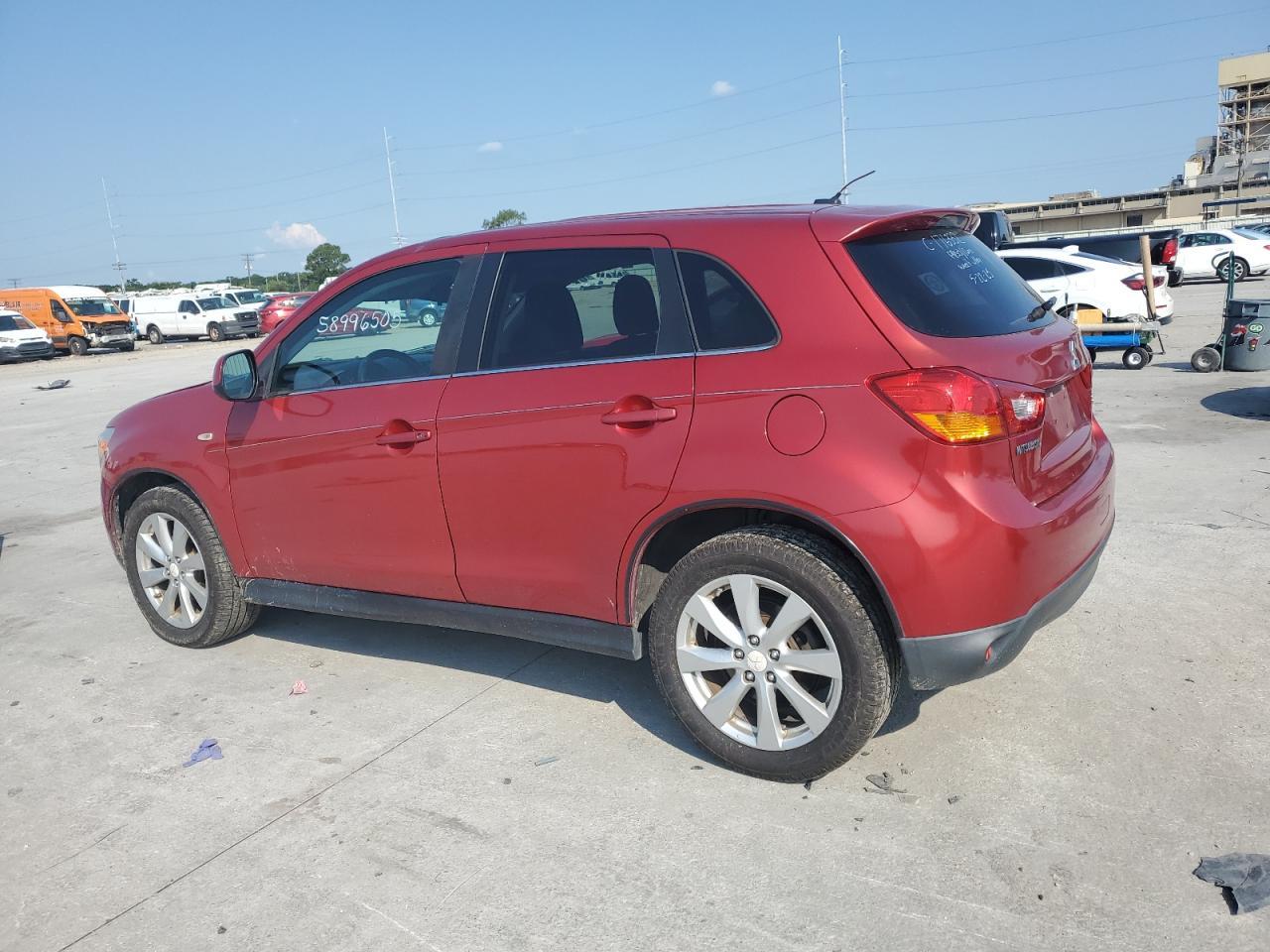 2013 Mitsubishi Outlander Sport Se - Фото 2