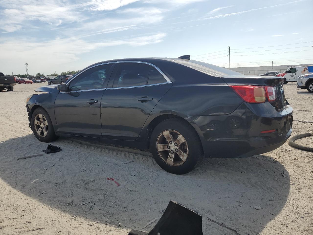 2015 Chevrolet Malibu 1Lt - Фото 2