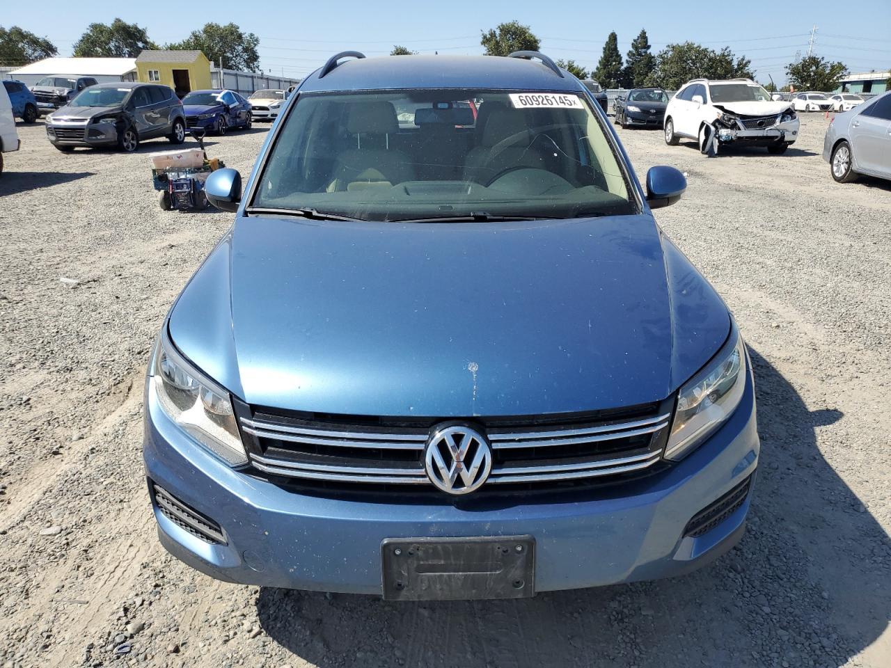 2017 Volkswagen Tiguan S - Image 5