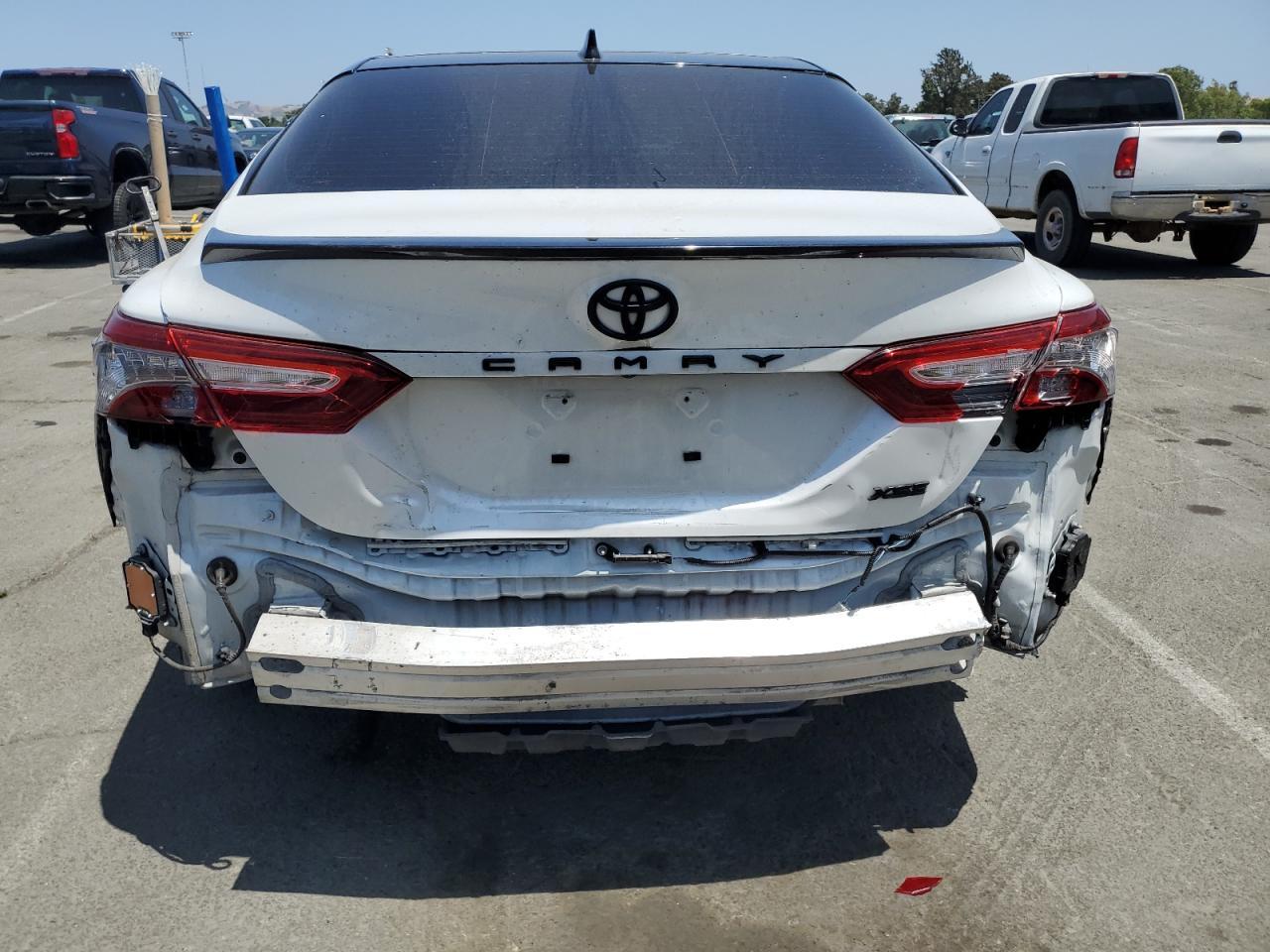 2019 Toyota Camry Xse - Фото 6