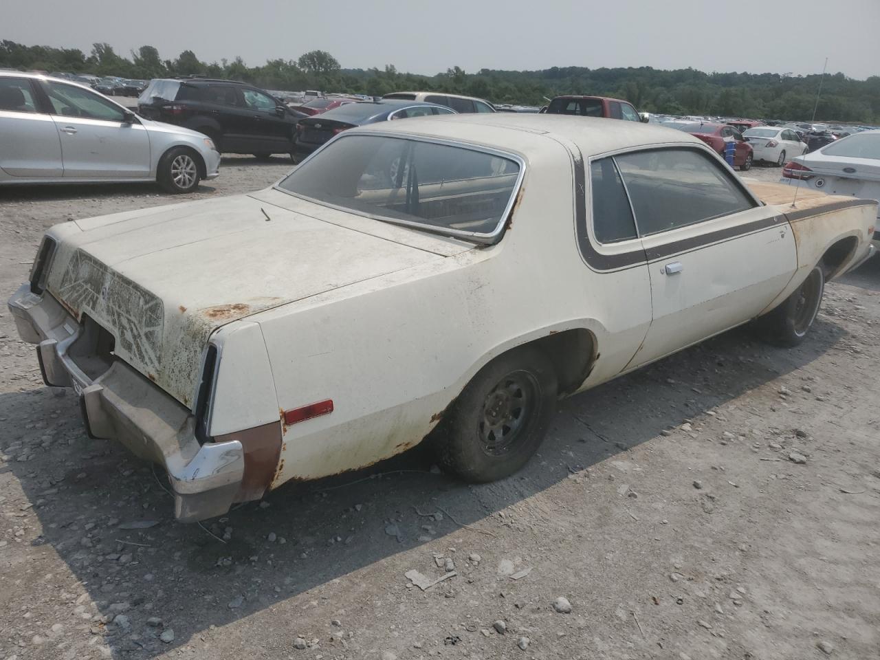 1975 Plymouth Roadrunner - Image 3
