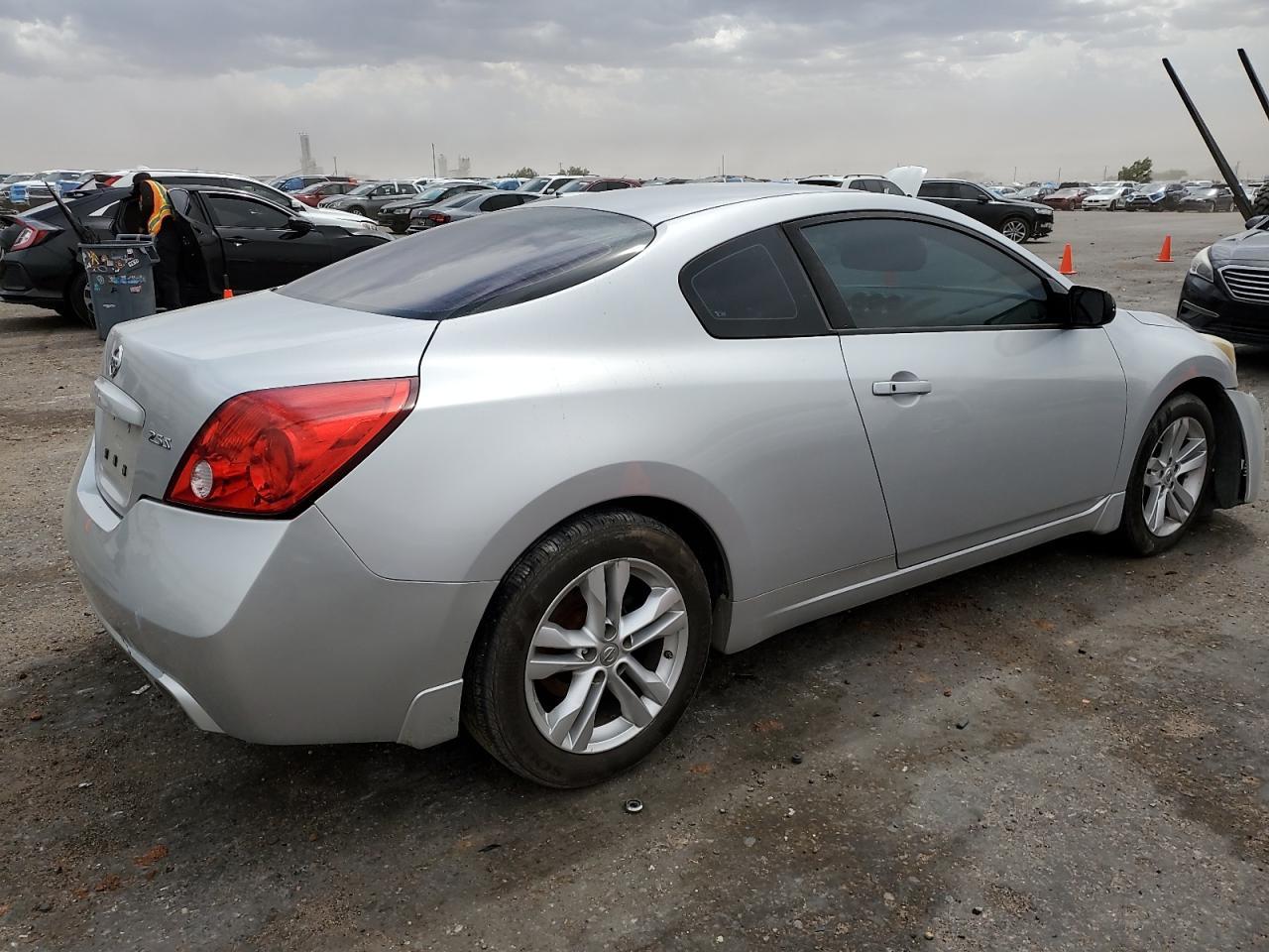 2013 Nissan Altima - Image 3