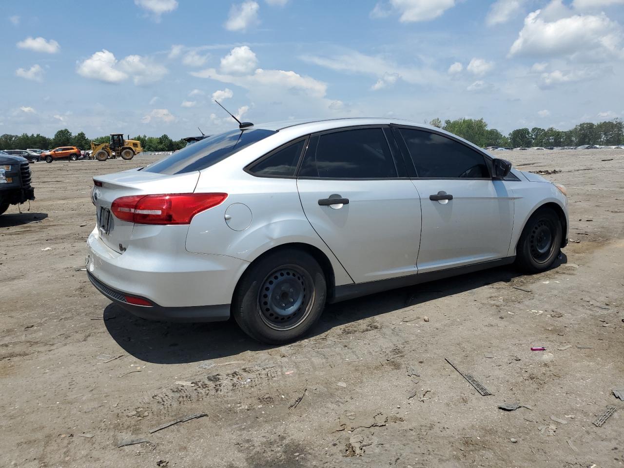 2015 Ford Focus S - Image 3