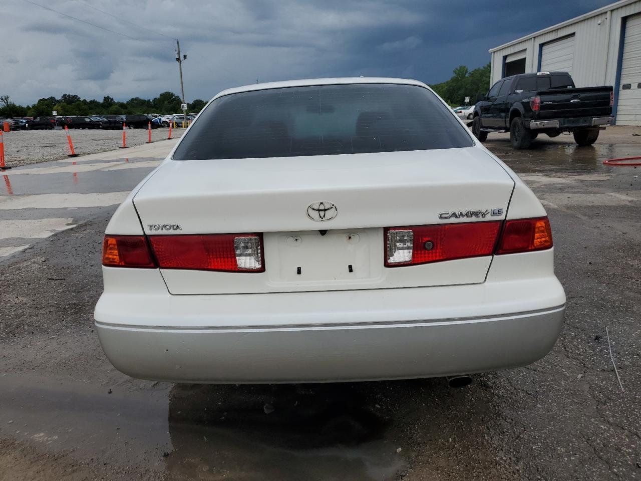 2001 Toyota Camry Le - Фото 6