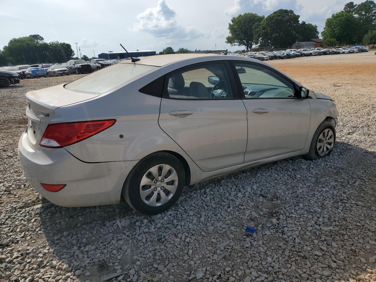2016 Hyundai Accent Se - Image 3