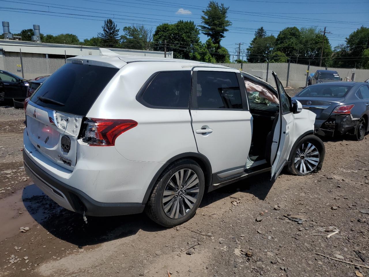 2019 Mitsubishi Outlander Se - Image 3