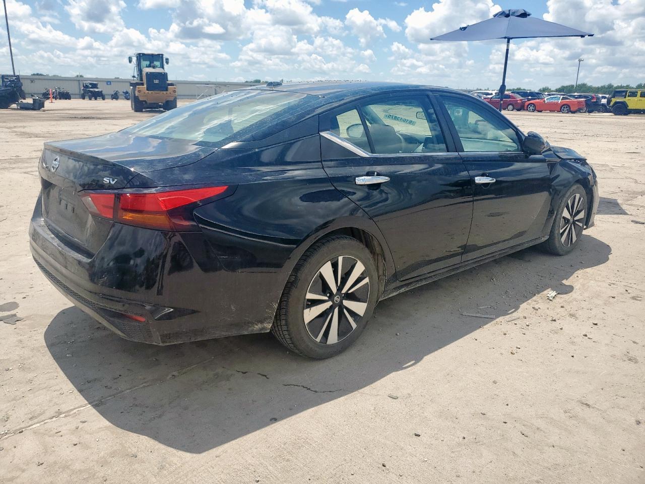 2022 Nissan Altima Sv - Фото 3