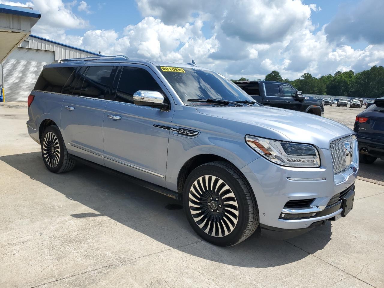 2019 Lincoln Navigator L Black Label - Image 4