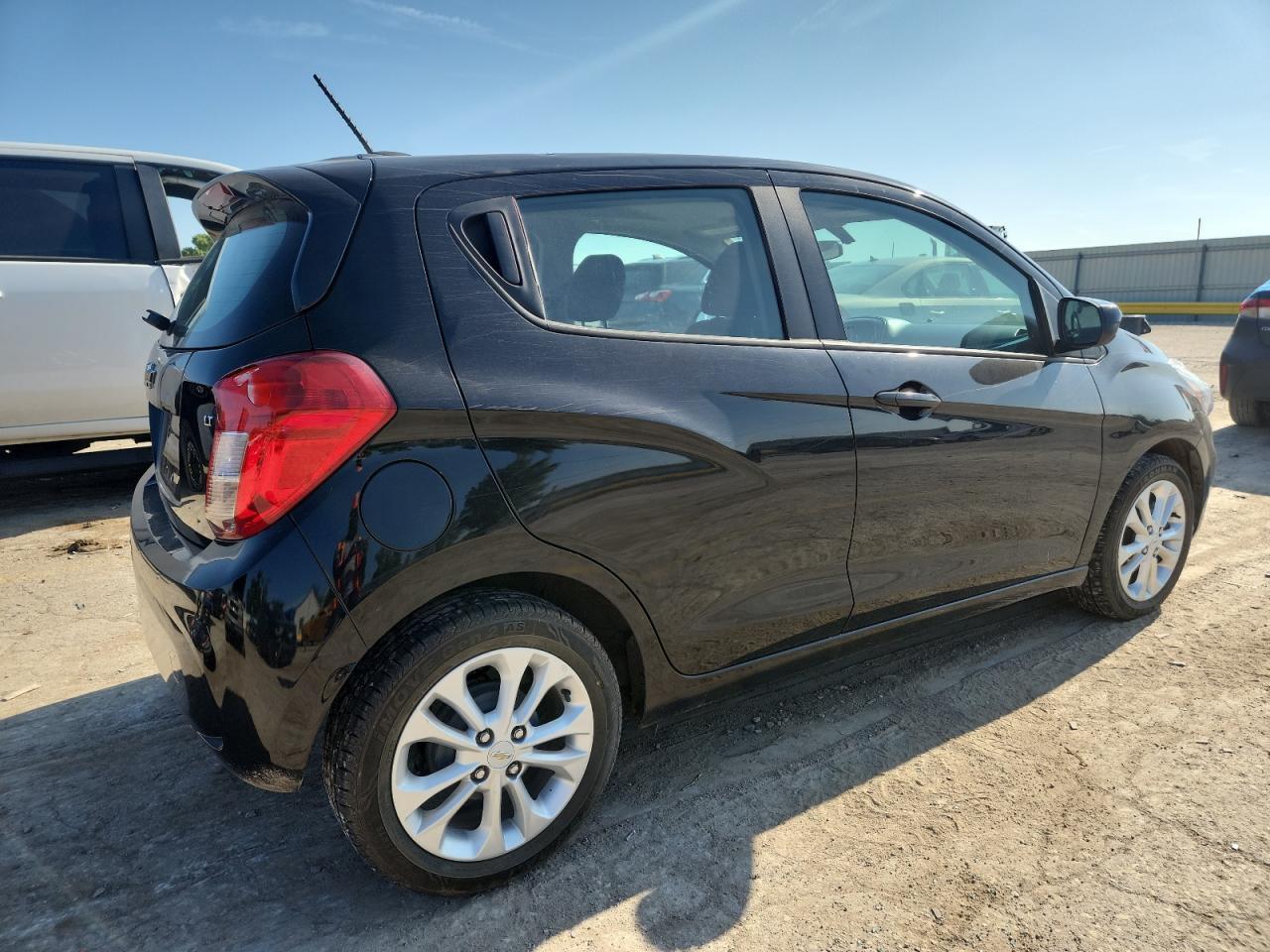 2021 Chevrolet Spark 1Lt - Фото 3