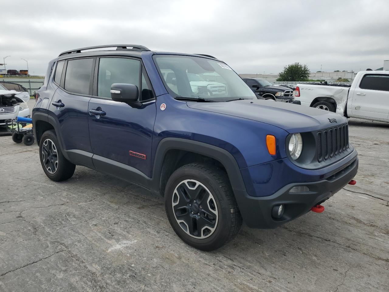 2016 Jeep Renegade Trailhawk - Фото 4