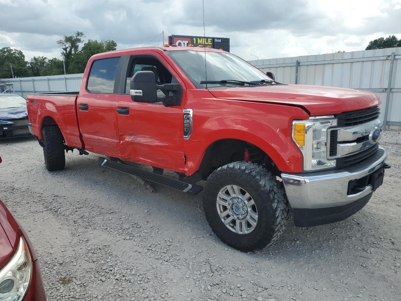 2017 Ford F250 Super Duty - Фото 4