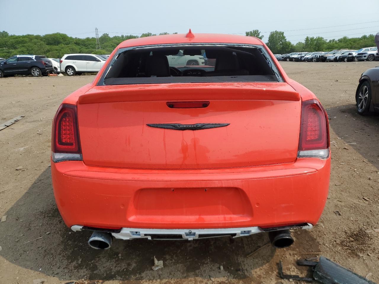 2023 Chrysler 300C - Image 6