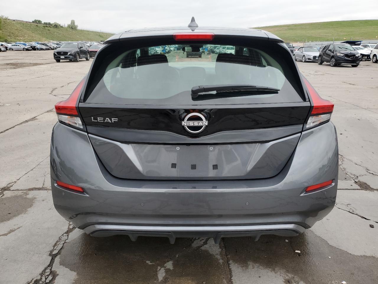 2025 Nissan Leaf S - Image 6