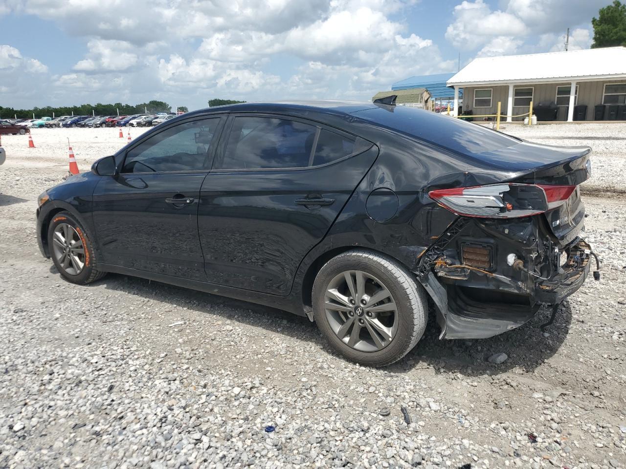 2018 Hyundai Elantra Sel - Фото 2