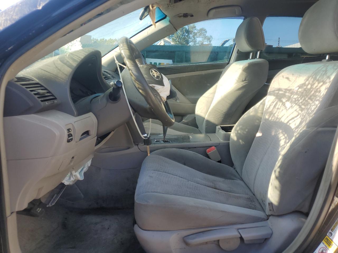 2011 Toyota Camry Base - Фото 7