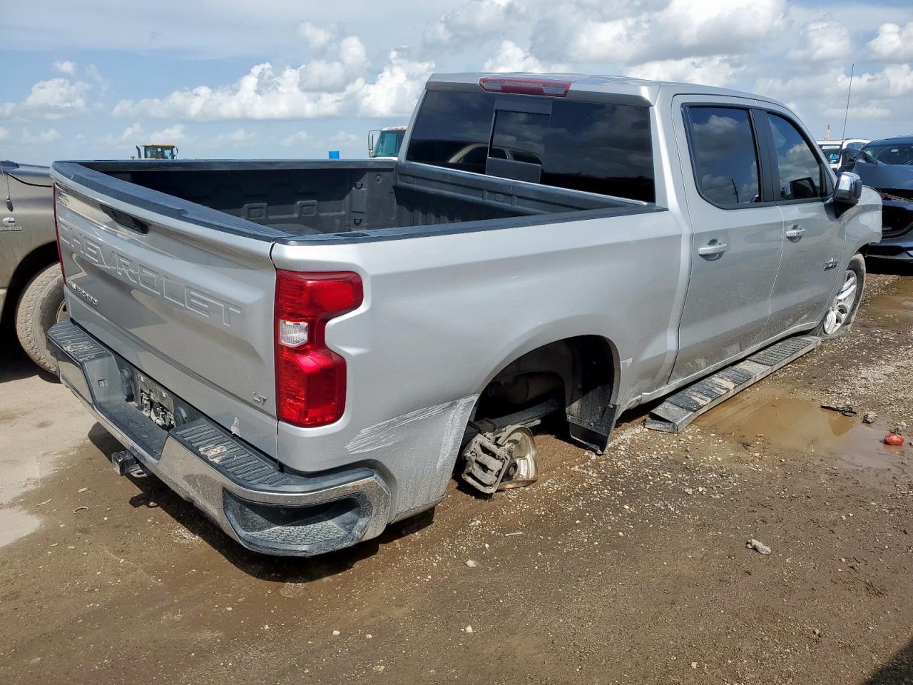 2020 Chevrolet Silverado K1500 Lt - Фото 3