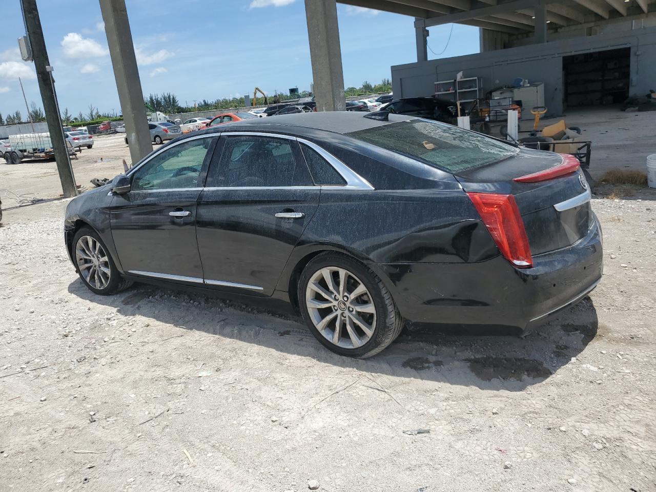 2015 Cadillac Xts - Image 2