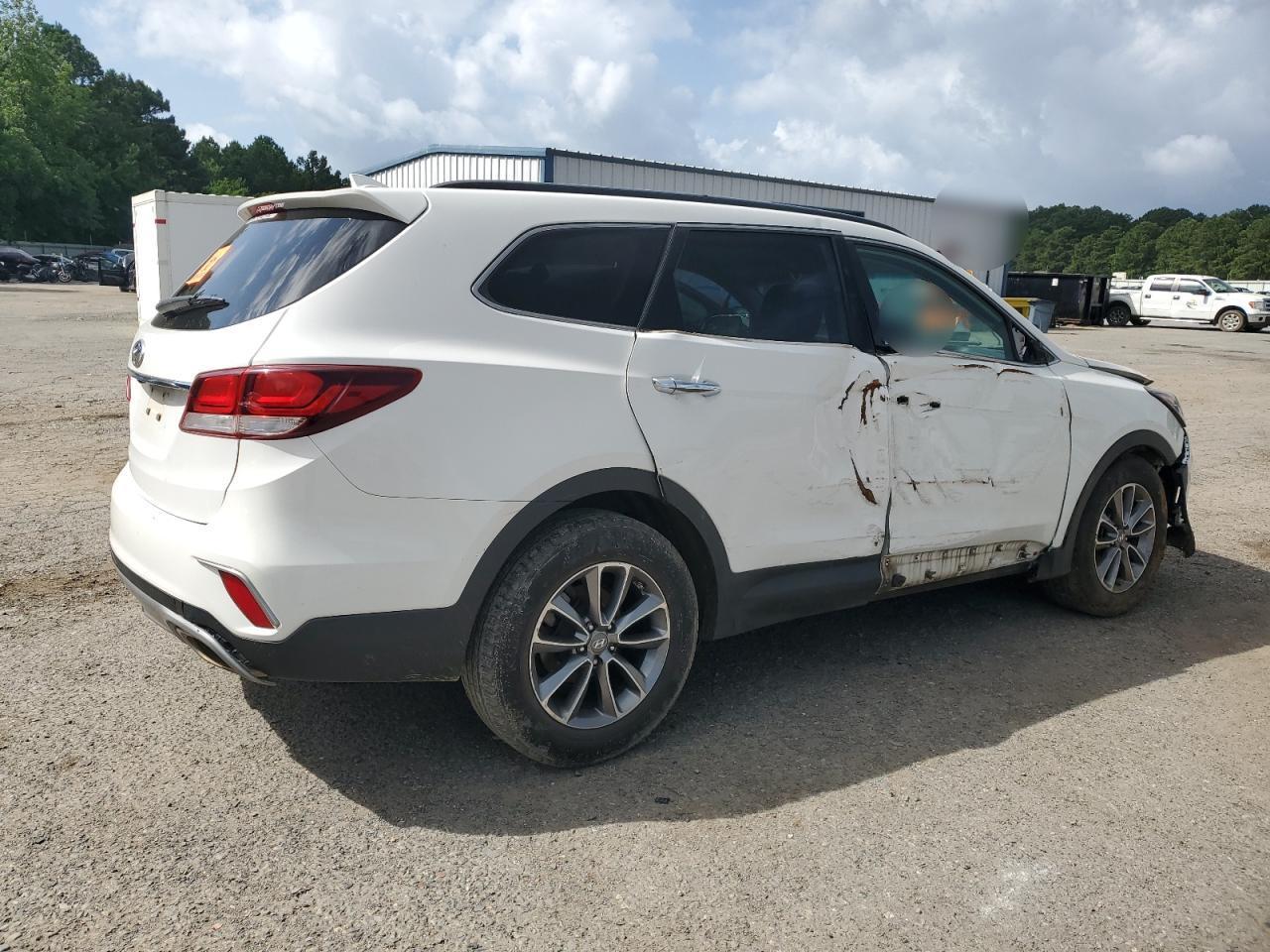 2017 Hyundai Santa Fe Se - Фото 3