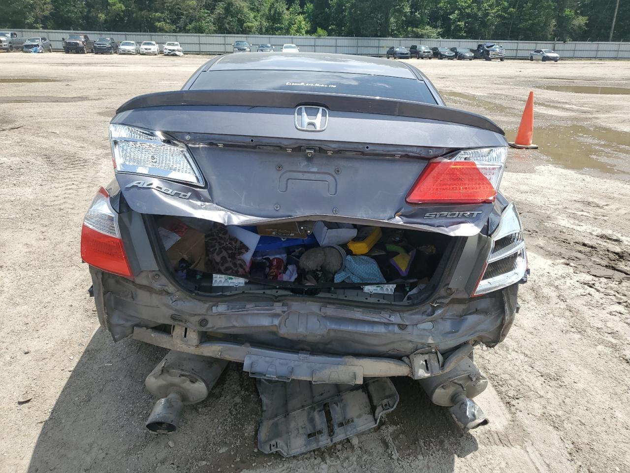 2015 Honda Accord Sport - Image 6