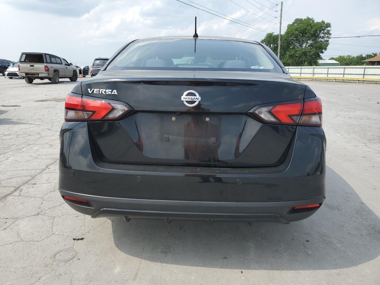 2020 Nissan Versa S - Image 6