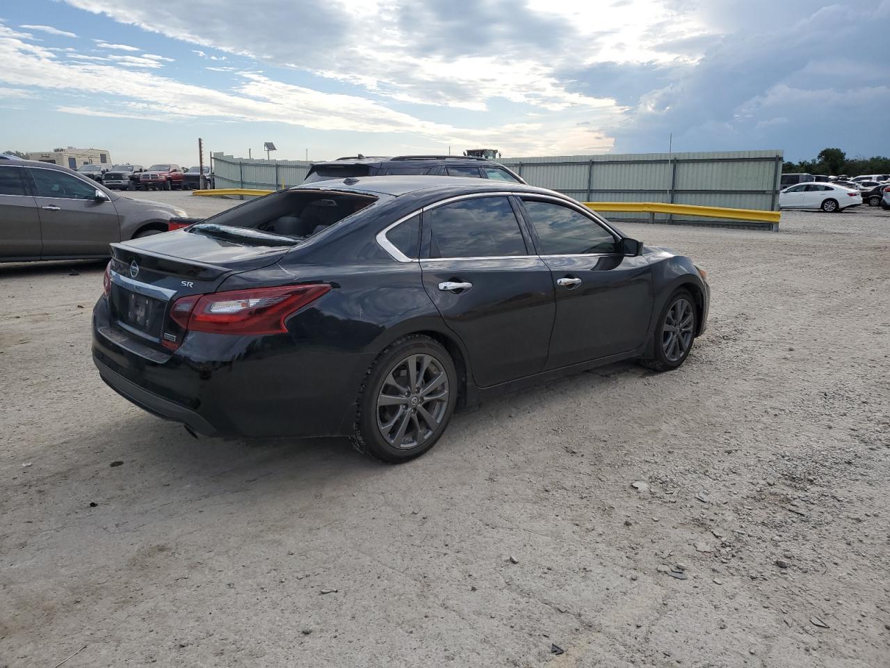2018 Nissan Altima 2.5 - Фото 3