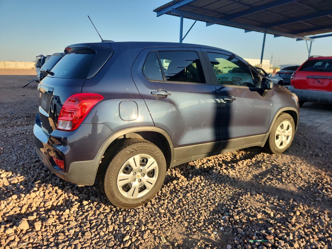 2019 Chevrolet Trax Ls - Image 3