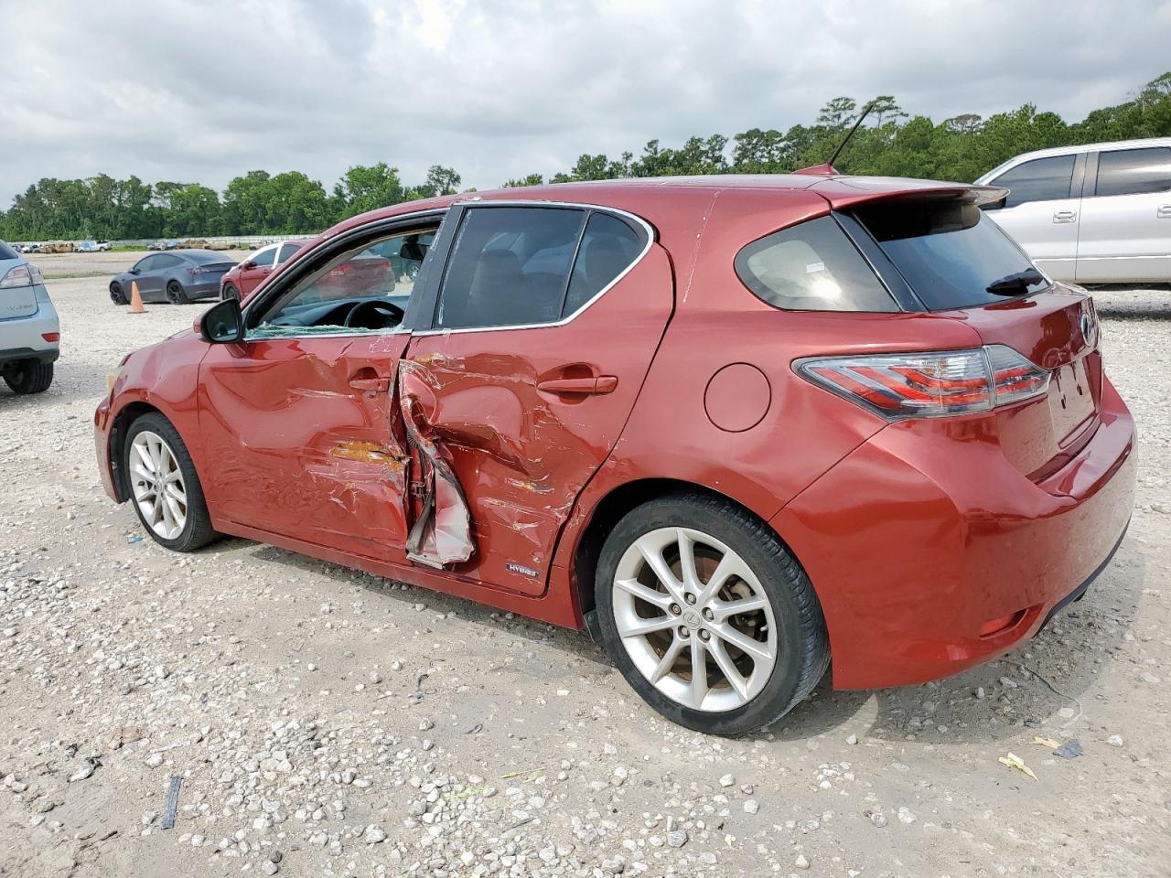 2011 Lexus Ct 200 - Image 2