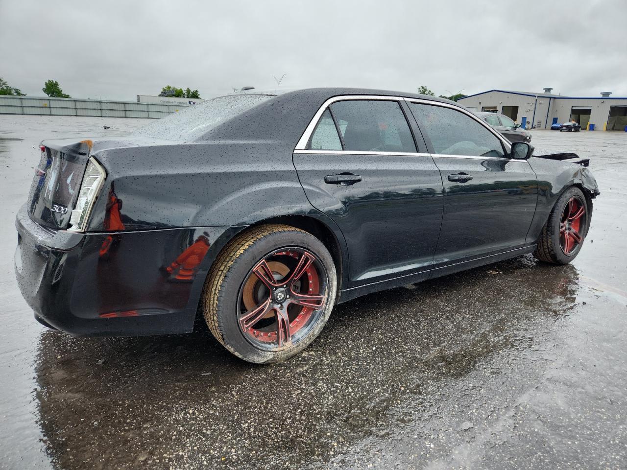 2012 Chrysler 300 - Фото 3