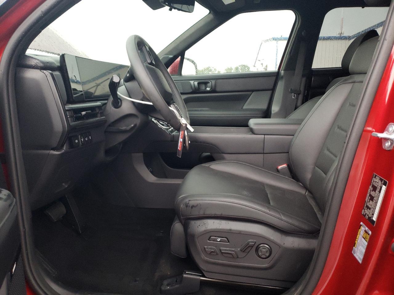 2025 Hyundai Santa Fe Calligraphy - Image 7