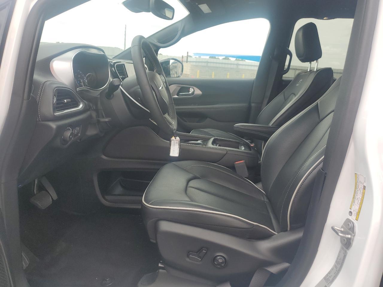 2025 Chrysler Pacifica Limited - Фото 7