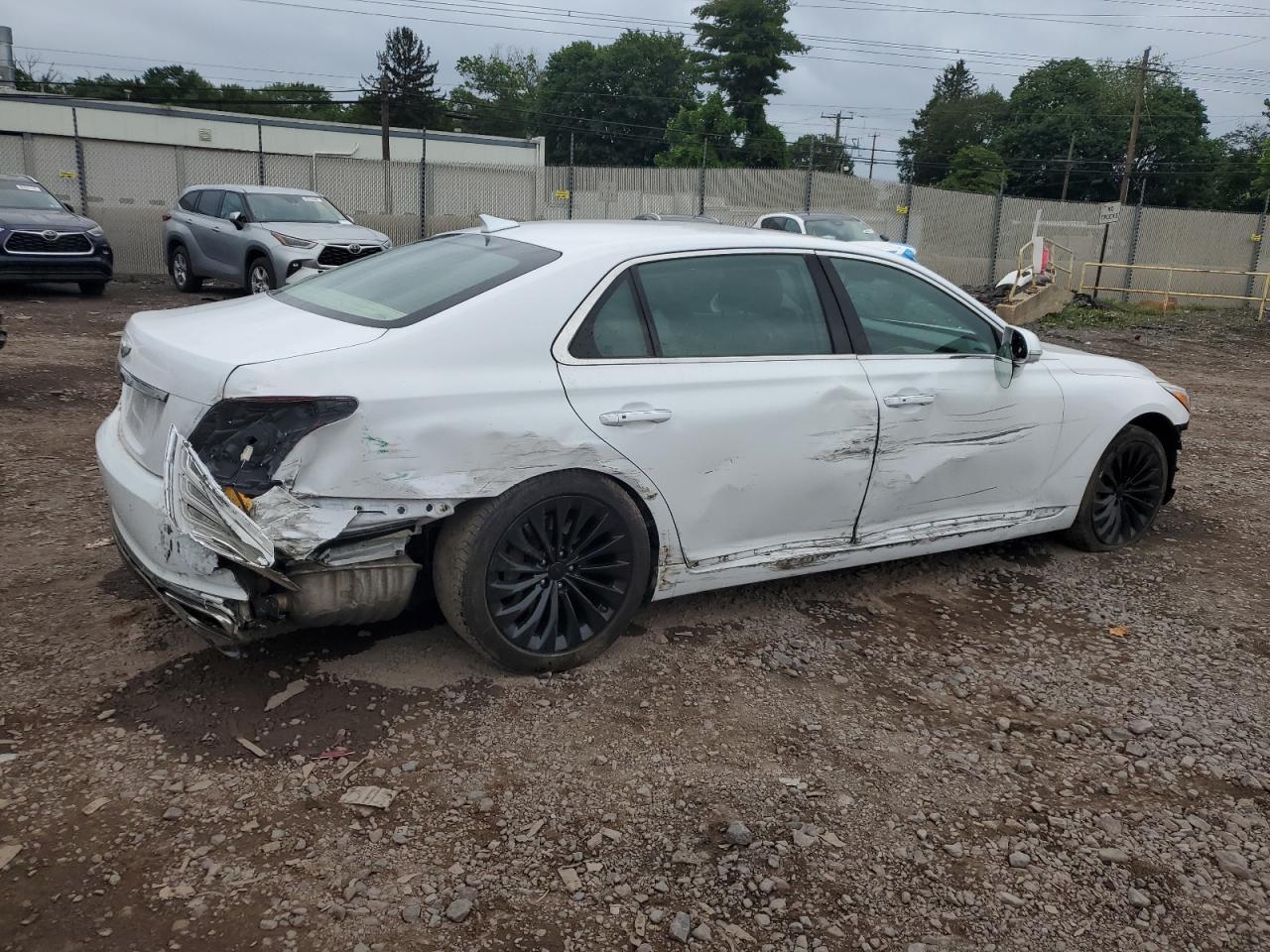 2018 Genesis G90 Ultimate - Image 3