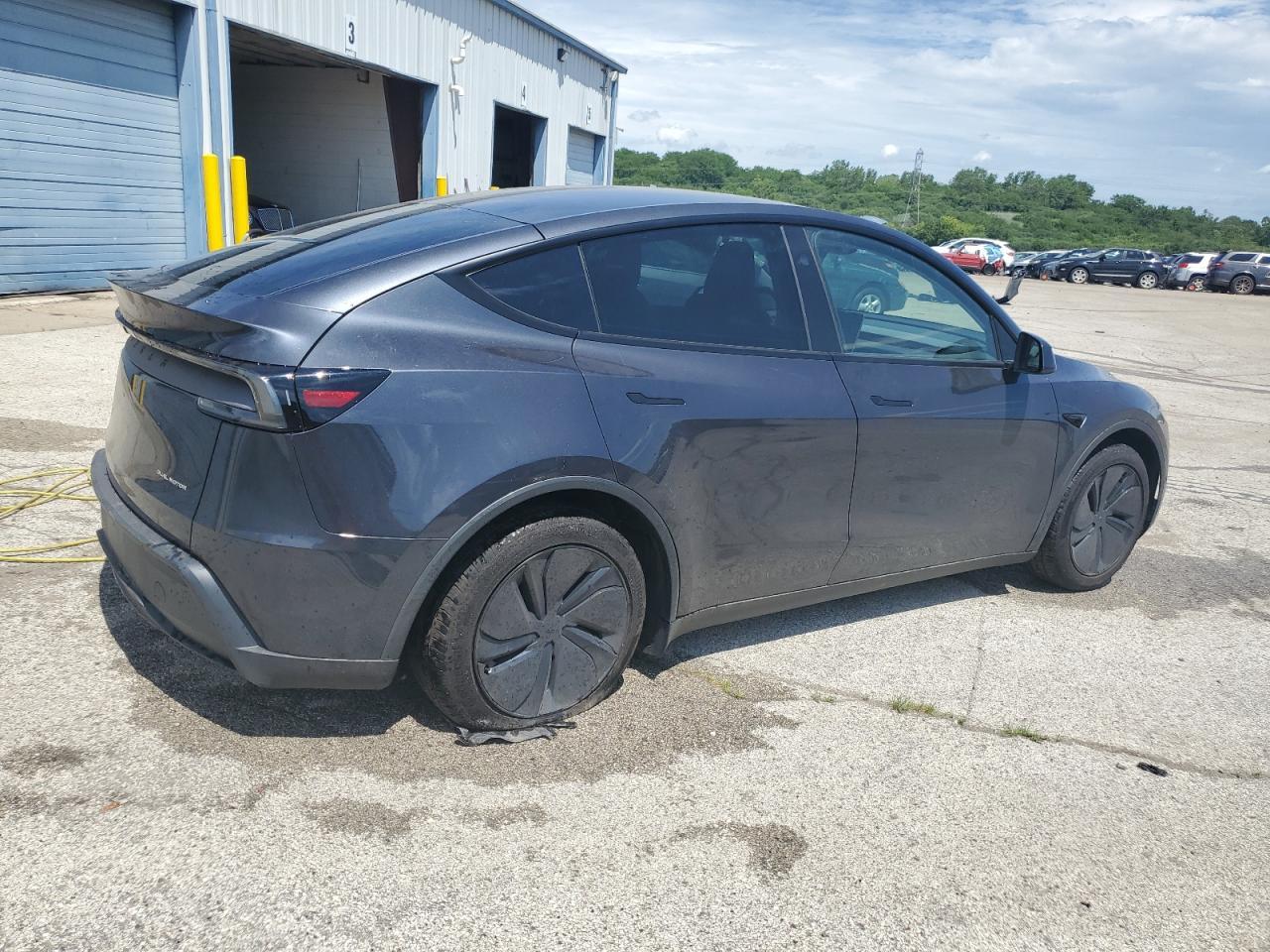 2026 Tesla Model Y - Image 3
