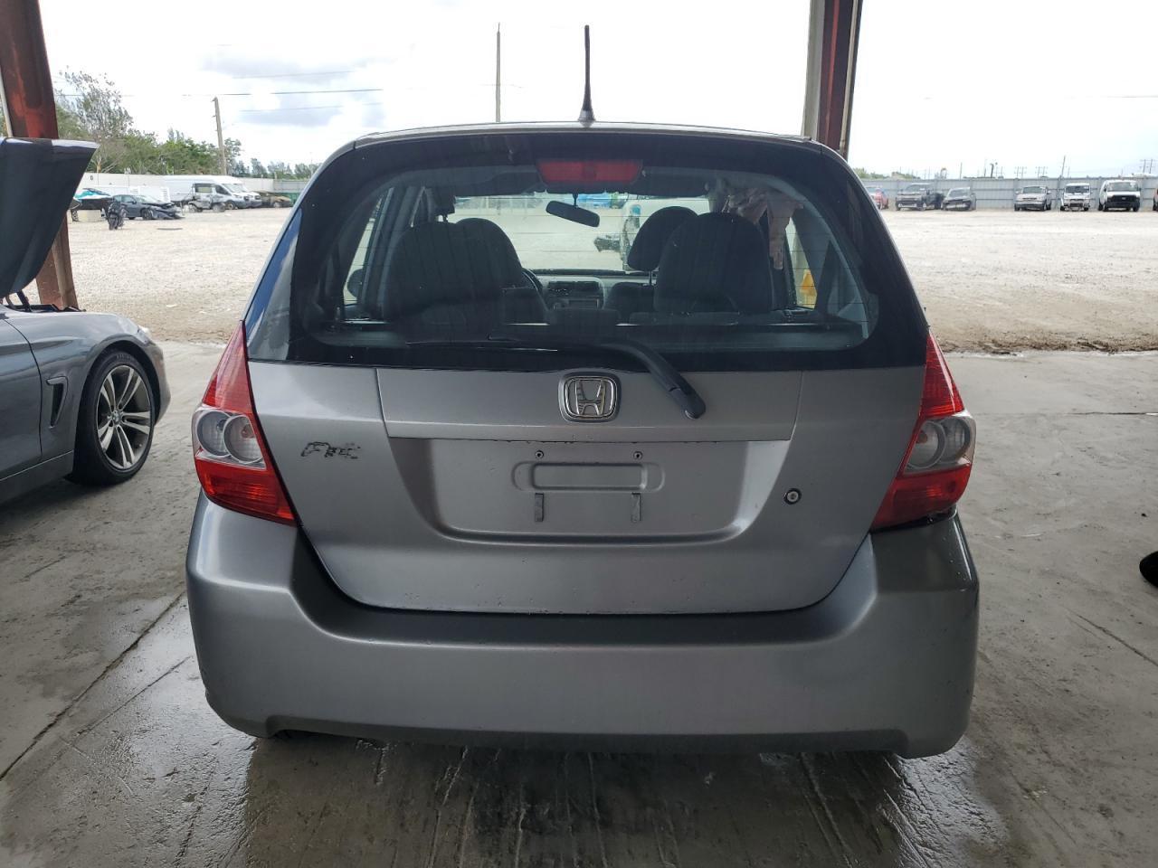 2008 Honda Fit - Фото 6