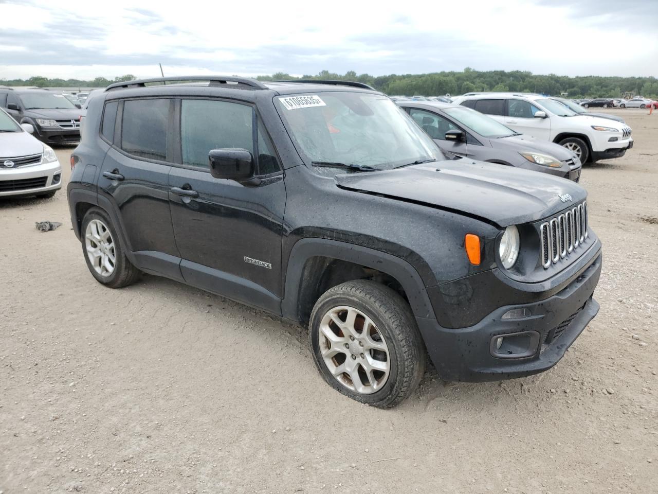 2018 Jeep Renegade Latitude - Image 4