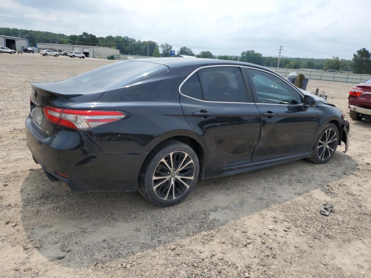 2018 Toyota Camry L - Image 3