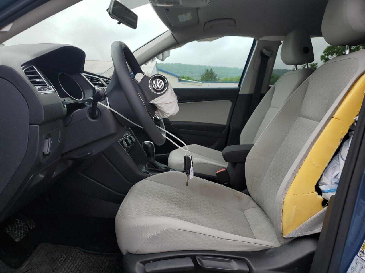 2020 Volkswagen Tiguan S - Фото 7