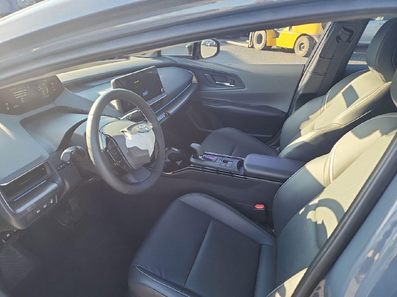 2024 Toyota Prius Le - Фото 7