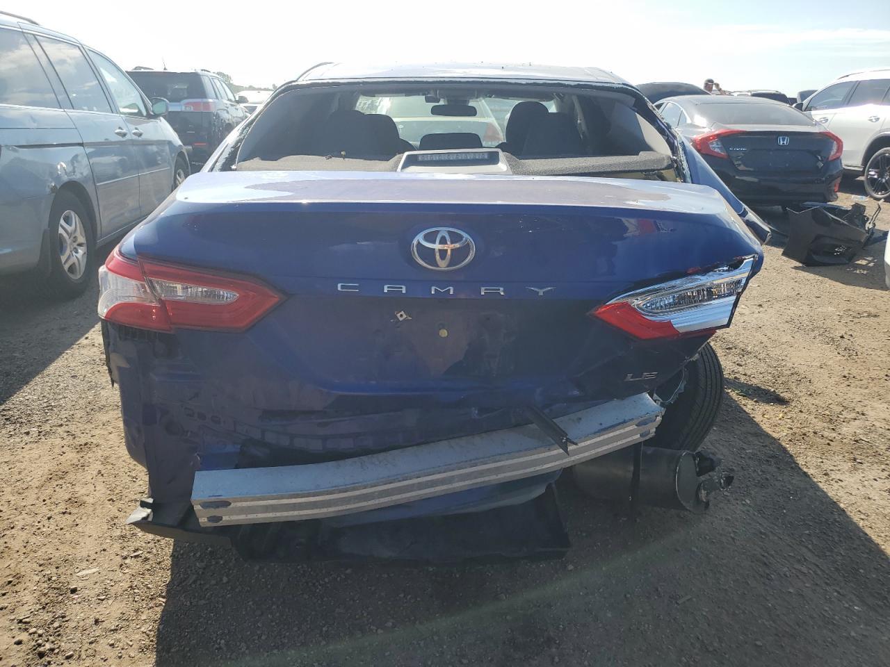 2018 Toyota Camry - Фото 6
