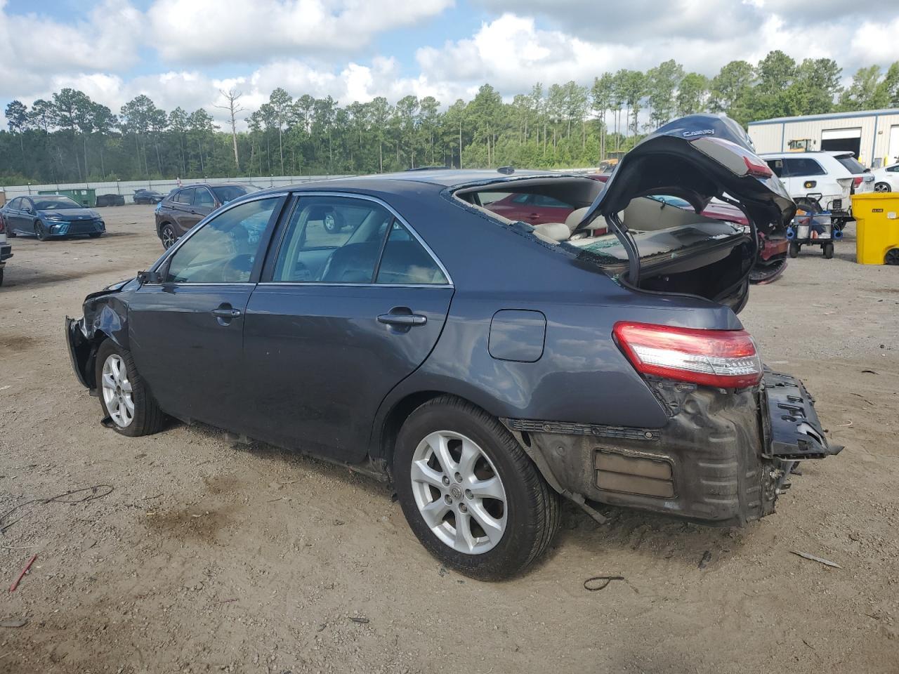 2011 Toyota Camry Base - Image 2