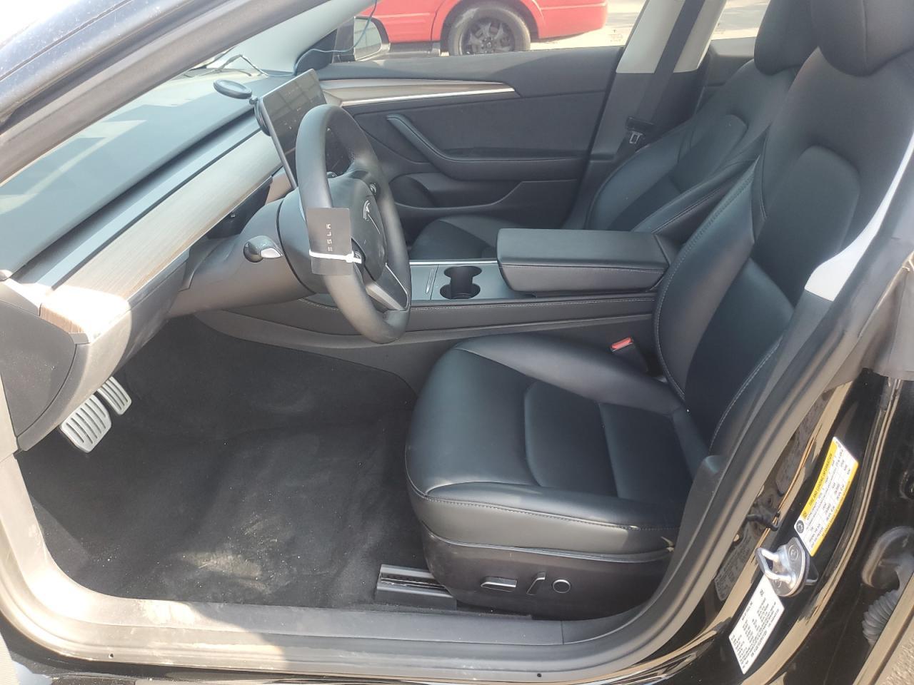 2023 Tesla Model 3 - Image 7