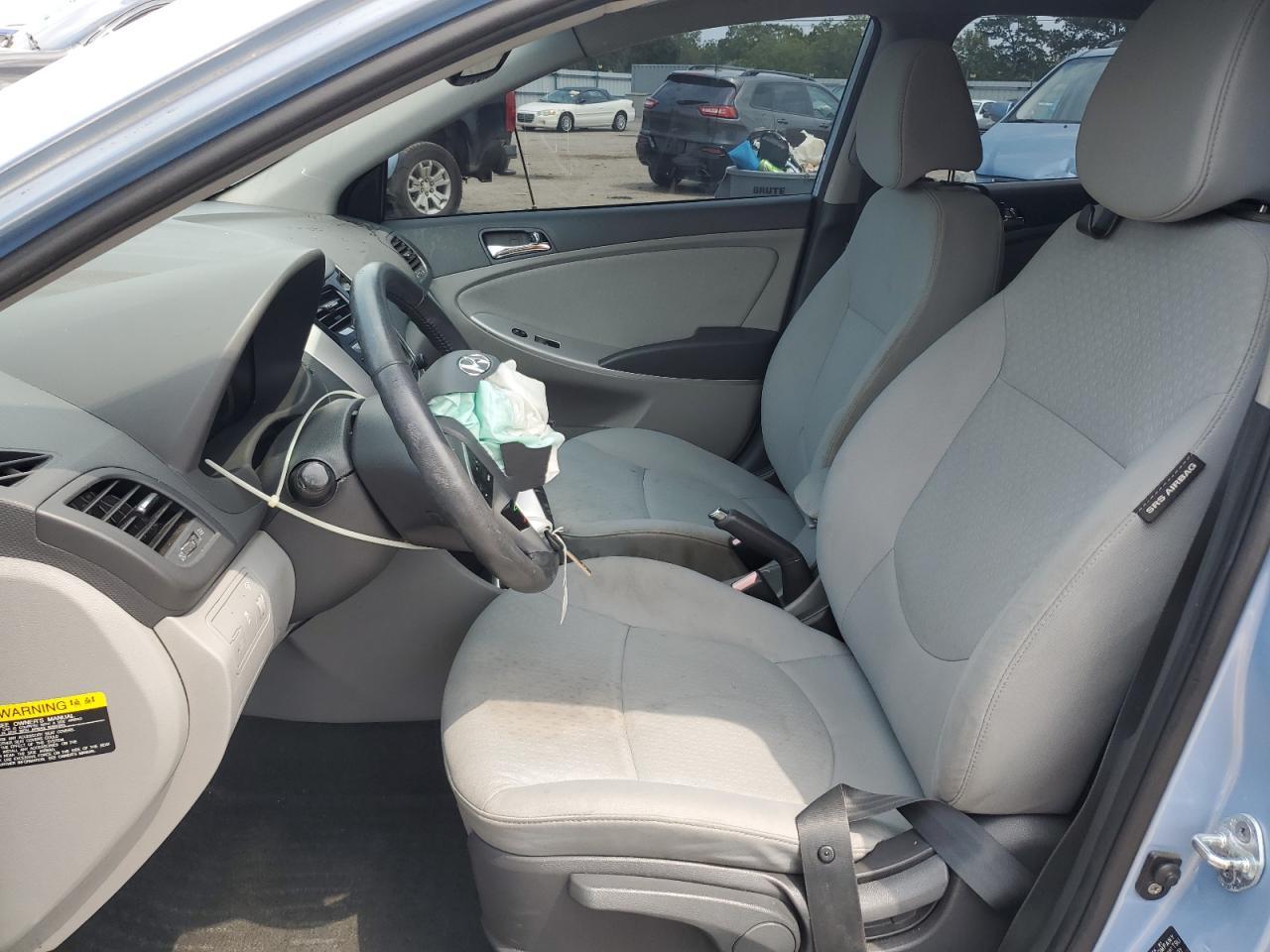 2012 Hyundai Accent Gls - Фото 7