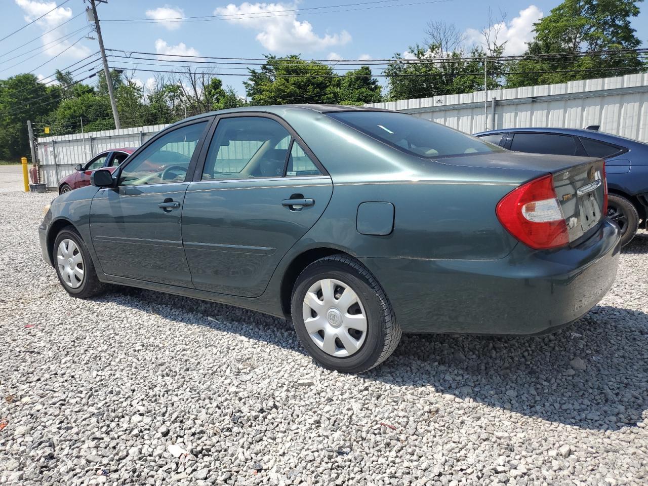 2002 Toyota Camry Le - Фото 2