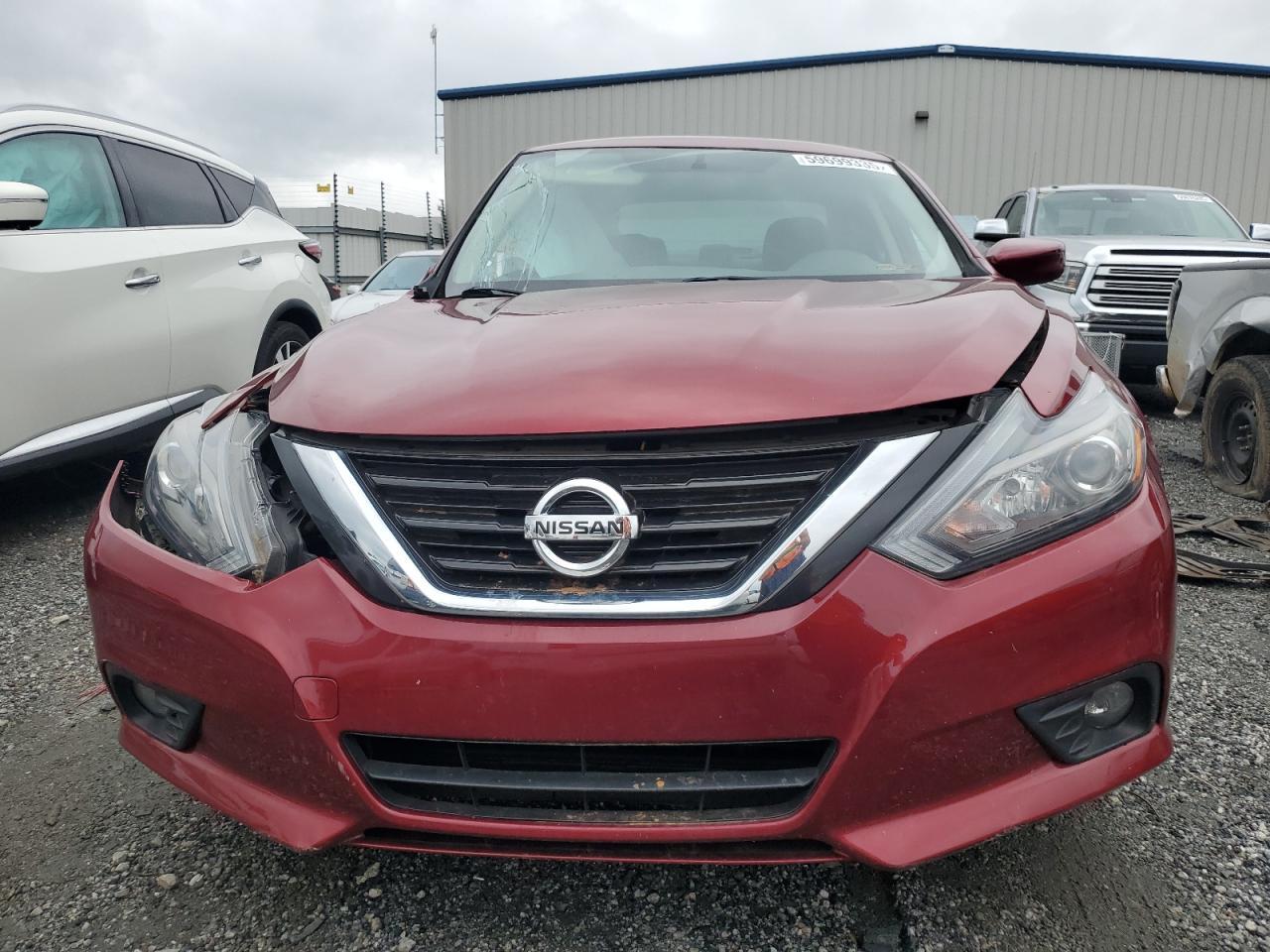 2018 Nissan Altima - Фото 5